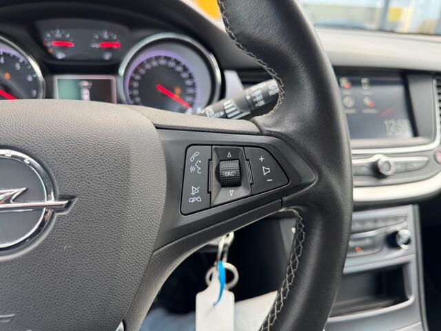 Opel ASTRA 1.2 Blitz Edition - 1e eig - camera - trekhaak