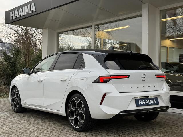 Opel ASTRA 1.6 Turbo Plug In Hybrid Ultimate | Automaat | Achteruitrij camera | Apple Carplay | Electronic climate controle | Elektrisch glazen Panorama Dak | Voorstoelen verwarmd | Navigatiesysteem |