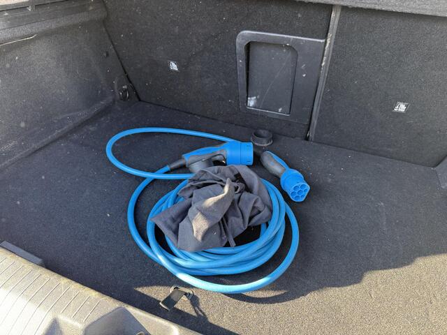 Opel ASTRA Electric 54 kWh GS | 3-FASE | SOH 95% | AFNEEMBARE TREKHAAK | NET ONDERHOUD GEHAD / DIRECT LEVERBAAR | STOEL- & STUURVERWARMING | 360° CAMERA | ORIGINEEL NL AUTO |