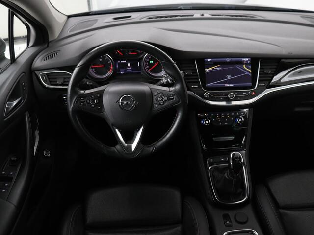 Opel ASTRA 1.4 Turbo Innovation | 150pk | Leder | Stoelverwarming | Camera | Trekhaak | Carplay | Achterbankverwarming | Keyless | Dodehoek detectie | Climate control | Cruise control