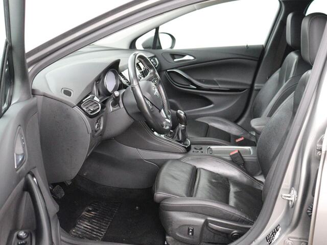 Opel ASTRA 1.4 Turbo Innovation | 150pk | Leder | Stoelverwarming | Camera | Trekhaak | Carplay | Achterbankverwarming | Keyless | Dodehoek detectie | Climate control | Cruise control