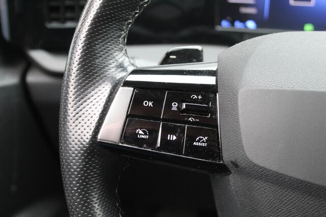 Opel ASTRA 1.6 Hybrid Business Edition