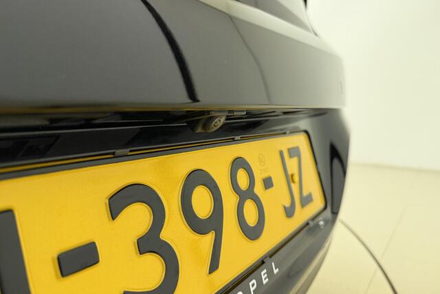 Opel ASTRA 1.2 Business Elegance | Trekhaak | 1350KG Trekgewicht | Navigatie | Climate Control | Start/Stopknop | Parkeercamera Achter | Automatische Verlichting | Apple Carplay & Android Auto |