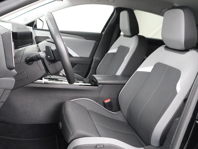 Opel ASTRA 1.6 Hybrid Business Edition | Stoelverwarming | Adaptive cruise | Navigatie | Camera | Full LED | Stuurverwarming | Bluetooth | Climate control | Comfortstoelen | PHEV | Plug In