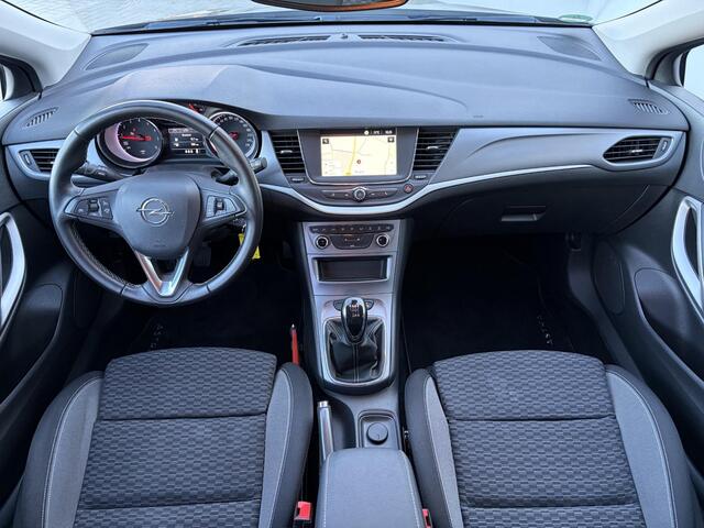 Opel ASTRA Sports Tourer 1.2 Business Executive / Achteruitrijcamera / Navigatie / Apple Carplay & Android Auto / All season banden / DAB