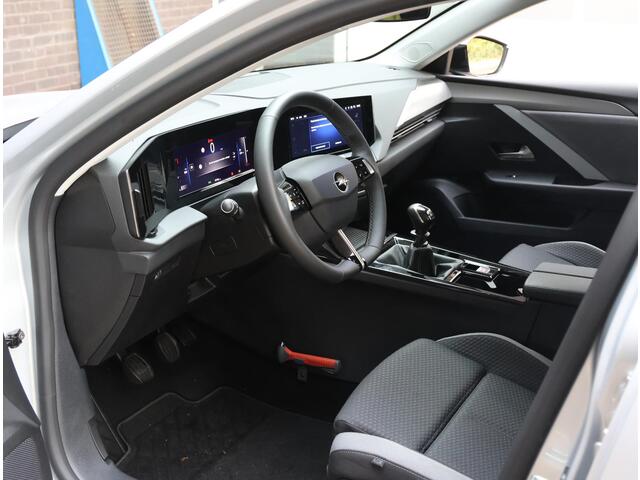 Opel ASTRA Business Edition 110PK | 1ste eigenaar | AppleCarPlay/AndroidAuto | Camera | Navigatie | FULL LED | Stoel/Stuur verwarmd | AGR Bestuurdersstoel | Adaptive CruiseControl | Isofix | Privacy Glass |
