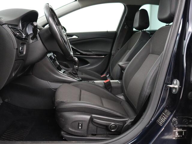 Opel ASTRA 1.0 Turbo Executive | Camera | Carplay | Half leder | Keyless | Navigatie | Dodehoek detectie | Park Assist | Climate control | Bluetooth | Cruise control