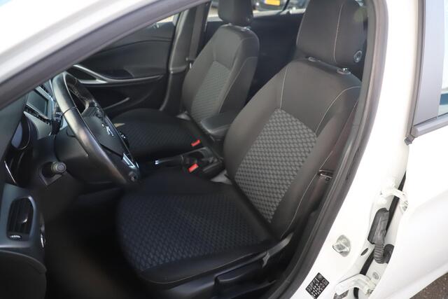 Opel ASTRA Sports Tourer 1.2 Business Edition Trekhaak 110PK Navigatie 16 inch LMV Carplay Android Airco Cruise Control