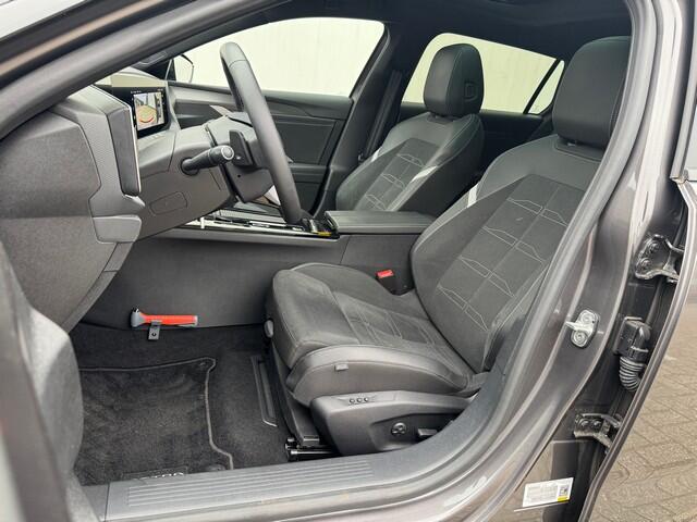 Opel ASTRA Sports Tourer 1.2 Turbo Hybrid GS met Schuifdak, 360-Camera, Alcantara, Winterpakket