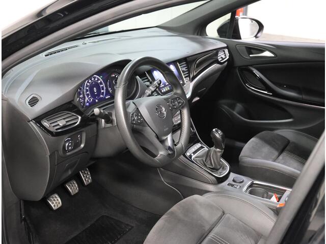 Opel ASTRA Sports Tourer 1.2 Turbo 145PK Ultimate | AppleCarPlay/AndroidAuto | Alcantara | Armsteun | Navigatie | Adaptive Cruise Control | Keyless | AGR Stoelen | Trekhaak | LED | Camera | Climate Control | DAB Radio | Isofix | Privacy Glass | Parkeersensoren |