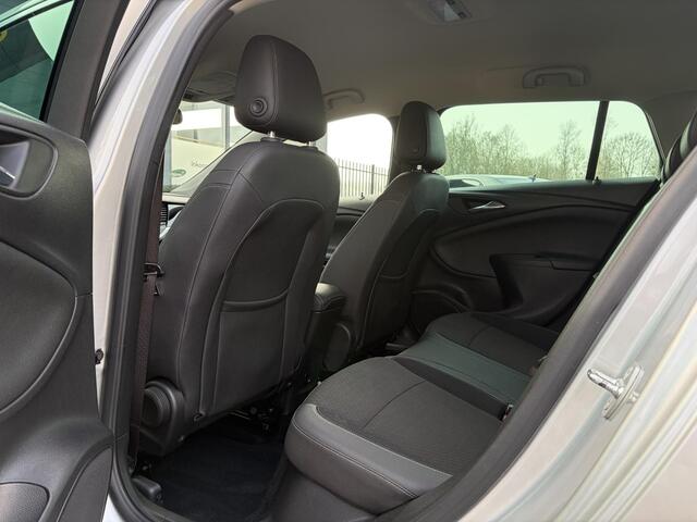 Opel ASTRA Sports Tourer 1.4 Innovation Dealer Onderhouden,Navi,Camera,Trekhaak,150pk,Keyless,Rijstrooksensor,Halfleder,2e Eigenaar,Lm velgen,BSD,PDC V+A,N.A.P,Apk tot 12-2026