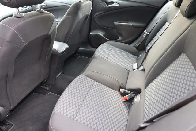 Opel ASTRA Sports Tourer 1.4 Online Edition 150pk!! TREKHAAK CARPLAY CRUISE NAVI CLIMA 2XPDC LMV