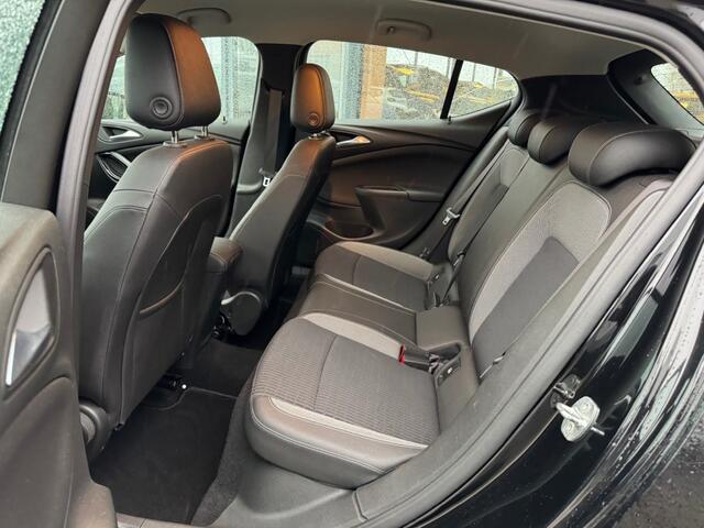 Opel ASTRA 1.2 Business Elegance - camera - keyless - navi