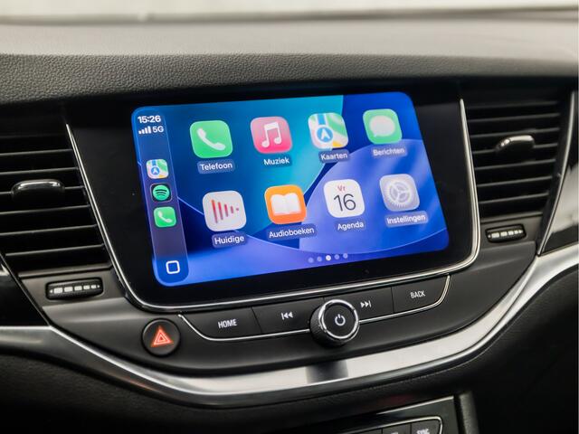 Opel ASTRA Sports Tourer 1.2 Elegance Sport (APPLE CARPLAY, GROOT NAVI, MATRIX LED KOPLAMPEN, KEYLESS, CAMERA, ADAPTIVE CRUISE, GETINT GLAS, LM VELGEN, NIEUWSTAAT)