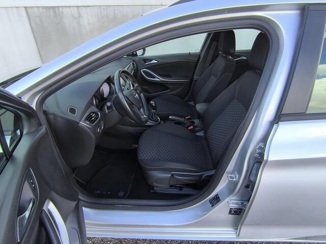 Opel ASTRA Sports Tourer 1.2 Edition Carplay & Android, Camera, Navi, cruise control, park distance, ie eigenaar