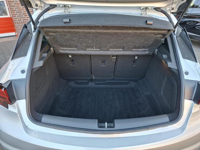 Opel ASTRA 1.2 Business Edition, cruise, trekhaak, carplay