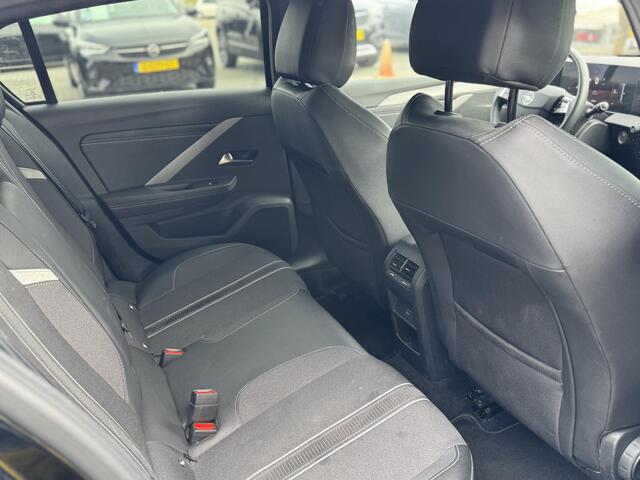 Opel ASTRA 1.2 Turbo GS Geheel rijklaar ! Incl. 12 M garantie | 1e eigenaar | Stoel en stuurverwarming | Camera | Carplay draadloos | Full LED | 17" black LMV | Navi