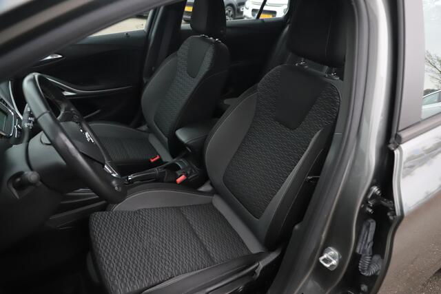 Opel ASTRA Sports Tourer 1.2 Business Edition 16 inch LMV Navigatie Carplay Android Parkeersensors LED Climate Cruise Control