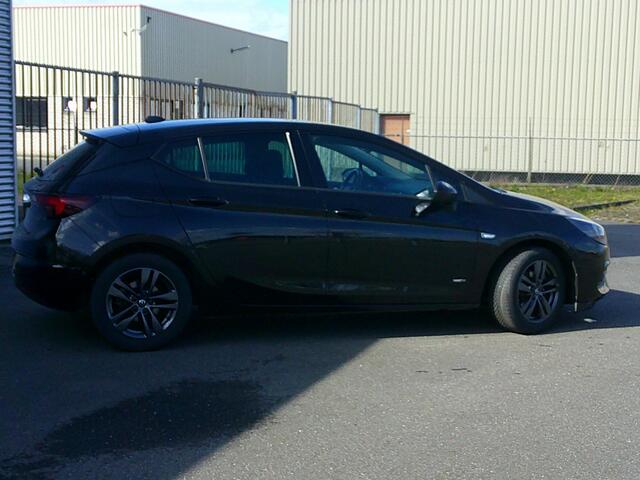 Opel ASTRA 1.2 Design & Tech Staat in Hoogeveen