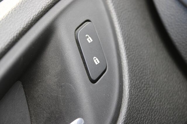 Opel ASTRA Sports Tourer 1.2 Business Edition