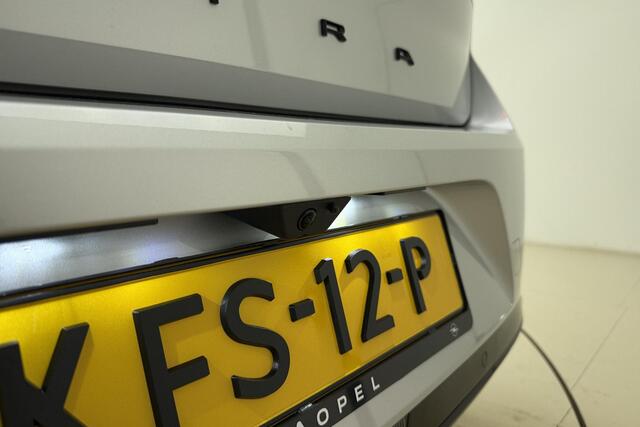 Opel ASTRA Electric 58 kWh Ultimate | Nieuw model! | LED matrix | Panoramadak | Camera's rondom | AGR stoelen | Stoelverwarming | Navigatie