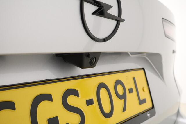 Opel ASTRA Sports Tourer 1.2 Turbo 145pk Hybrid GS | Navigatie | Stoel & Stuurverwarming | Keyless | Lichtmetalen velgen | Extra getint glas | Camera | Climate control | Zwart dak