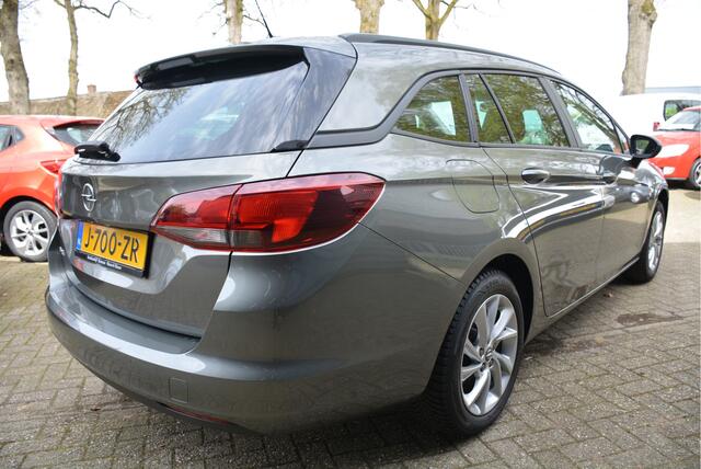 Opel ASTRA Sports Tourer 1.2 Business Executive Led Navigatie Stoel verw Stuur verw