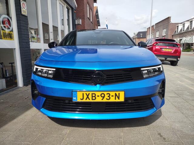 Opel ASTRA 1.2 GS LINE