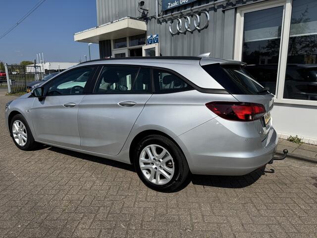 Opel ASTRA Sports Tourer 1.0 Online Edition