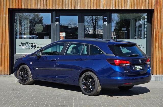 Opel ASTRA Sports Tourer 1.2 Edition led. cruise control. lichtmetaal.