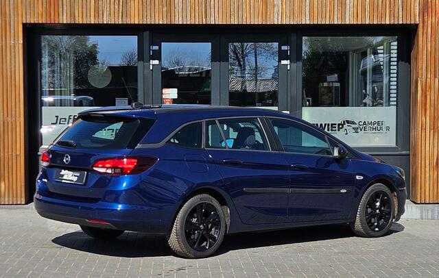 Opel ASTRA Sports Tourer 1.2 Edition led. cruise control. lichtmetaal.