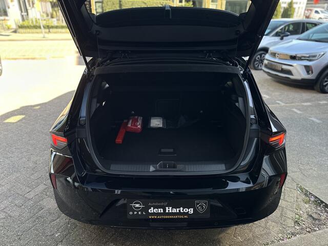 Opel ASTRA 1.2 Turbo Ultimate Automaat Trekhaak/Panorama dak/Eletr stoel met geheugen.