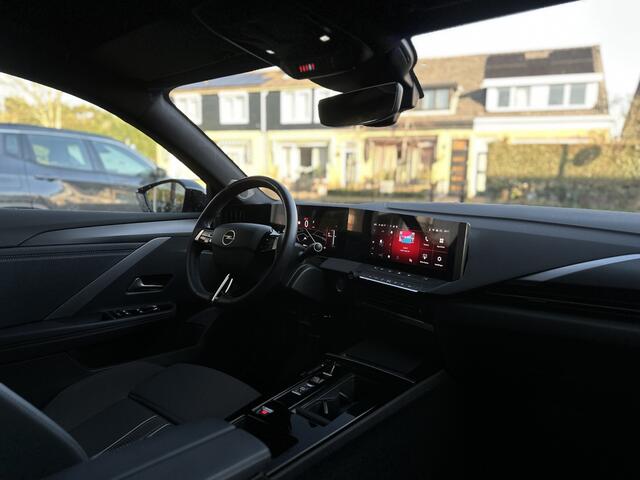 Opel ASTRA 1.2 Turbo GS Black line/Stoel+Stuurverwarming/Camera