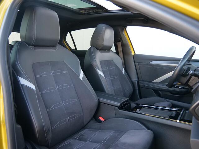 Opel ASTRA 1.2 Turbo Ultimate 130 Pk Automaat Navi / DAB / Apple Carplay / Winterpakket / PDC / Pano-dak