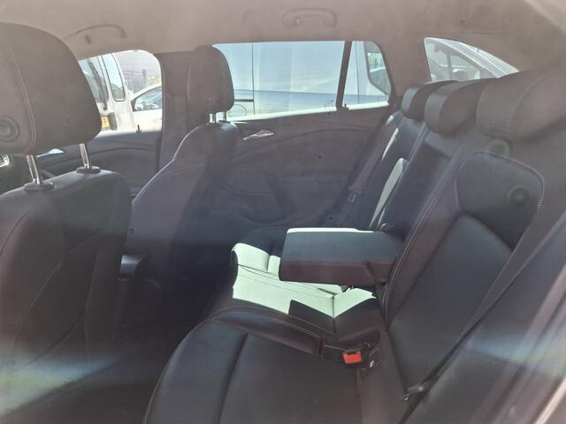Opel ASTRA Sports Tourer 1.4 Innovation Carplay/Camera/Ecc ?