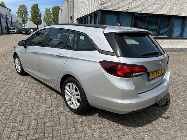Opel ASTRA Sports Tourer 1.2 Edition+ NAVI CAMERA CARPLAY TRHK.