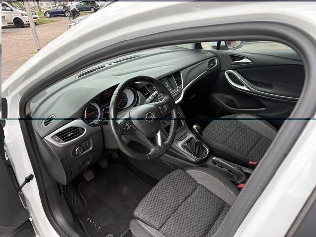 Opel ASTRA Sports Tourer 1.2 Edition | Navi | Trekhaak | Cruise | 127.976 km Dealeronderhouden