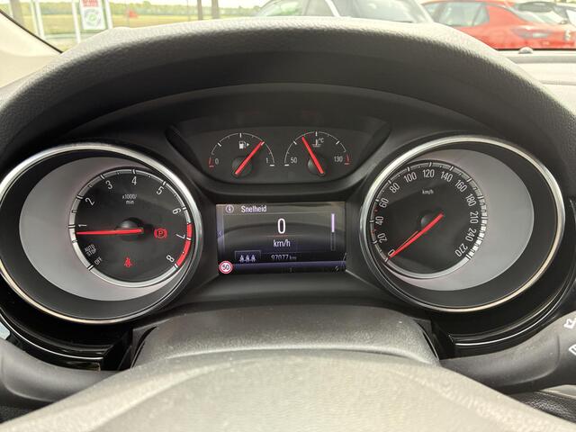 Opel ASTRA 1.4 Turbo 150Pk Innovation 5-Deurs | ECC | Navigatie | Camera | Elektrisch Pakket | Cruise control | AGR Stoelen | LM-Velgen | Trekhaak | Parkpilot