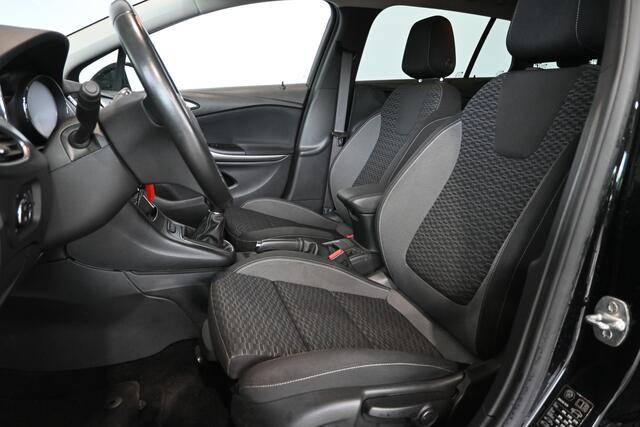 Opel ASTRA Sports Tourer 1.2 Business Edition Nap! Clima Navigatie Trekhaak Cruise control 1e Eigenaar 100% Onderhouden! Inruil Mogelijk!