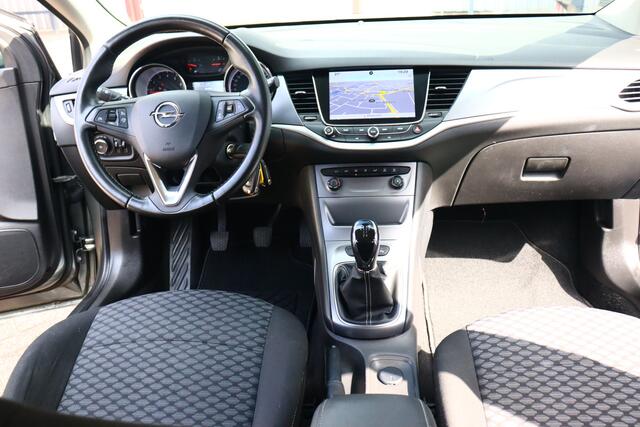 Opel ASTRA Sports Tourer 1.0 Online Edition O.a: PDC v+a, Airco, Cruise, Navi, Carplay, DAB, Etc. All-in prijs!