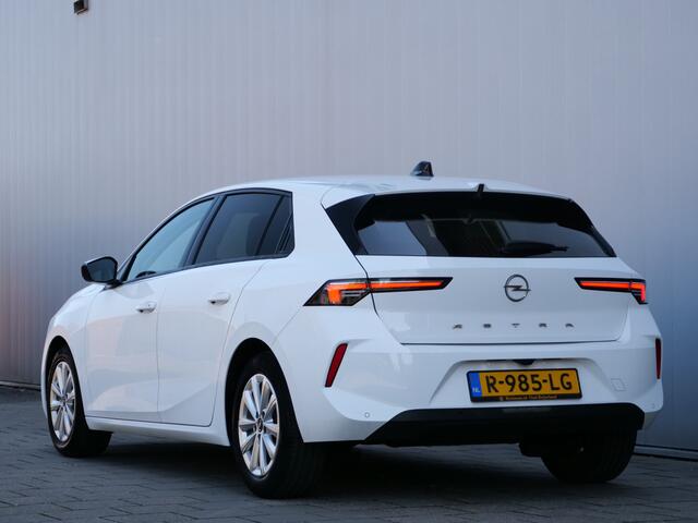 Opel ASTRA 1.2 Business Edition 111 Pk Navi / DAB / Camera / Apple Carplay / Stoelverwarming