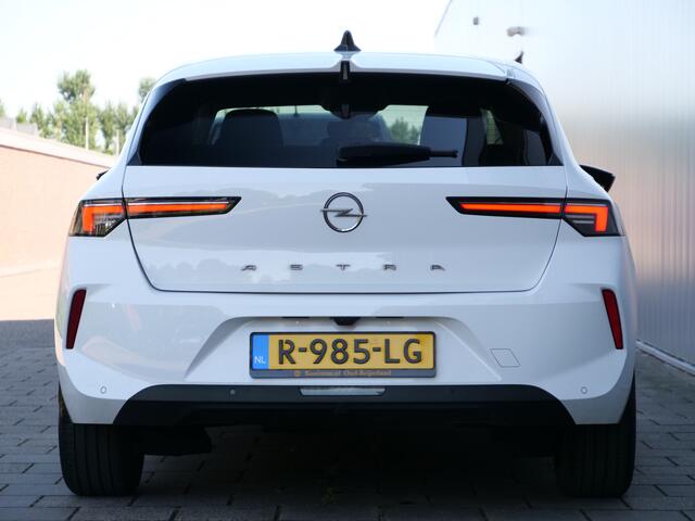 Opel ASTRA 1.2 Business Edition 111 Pk Navi / DAB / Camera / Apple Carplay / Stoelverwarming