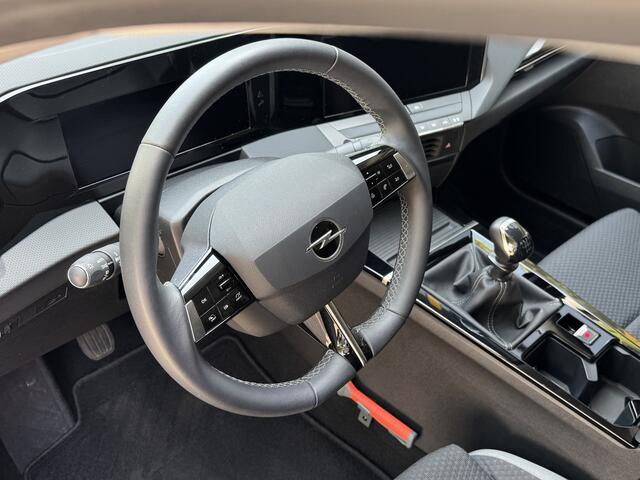 Opel ASTRA Sports Tourer 1.2 Level 2 Climate Control Navi Carplay
