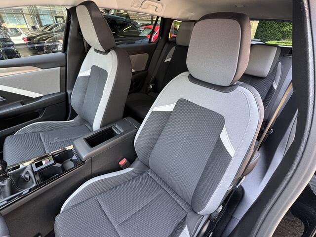 Opel ASTRA Sports Tourer 1.2 Level 2 Climate Control Navi Carplay