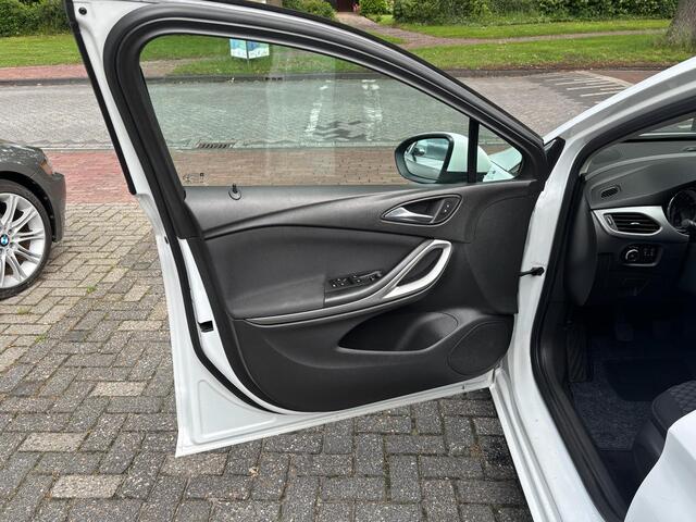 Opel ASTRA 1.0 Turbo Business