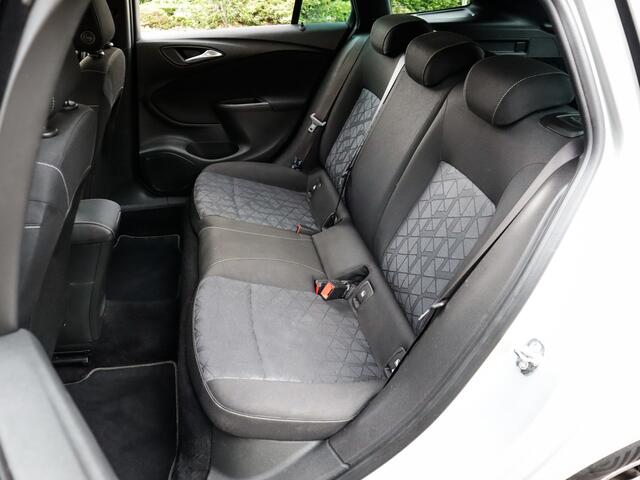 Opel ASTRA Sports Tourer 1.4 Turbo 120 Jaar Edition Keurig-Onderh. BOVAG-Garantie. NL-Auto.