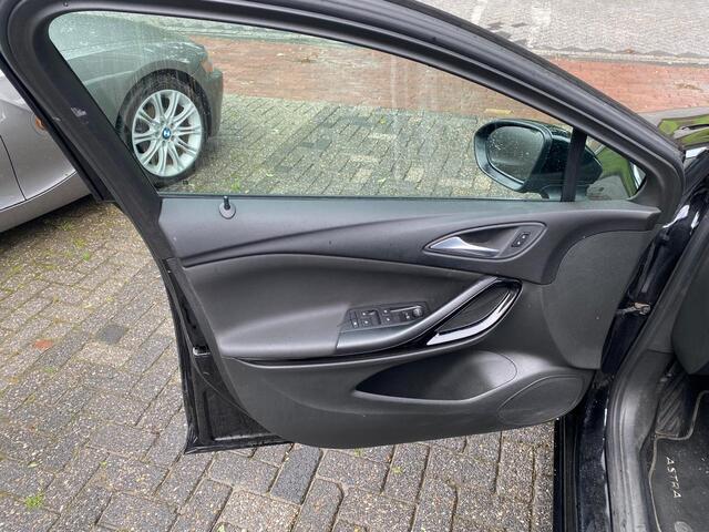 Opel ASTRA Sports Tourer 1.2 Elegance
