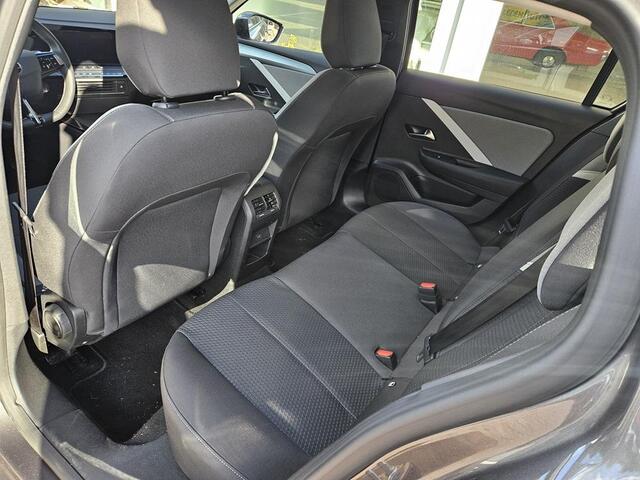 Opel ASTRA Sports Tourer 1.6 Turbo Hybrid