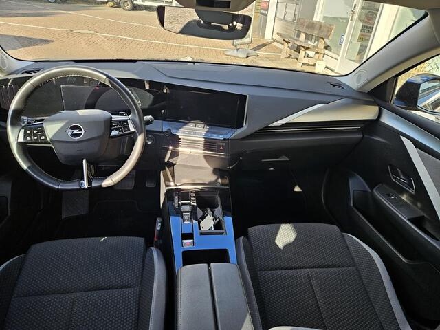 Opel ASTRA Sports Tourer 1.6 Turbo Hybrid