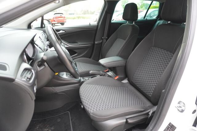 Opel ASTRA Sports Tourer 1.0 Turbo Online Edition / Parkeersensoren / Navigatie / Climate Control
